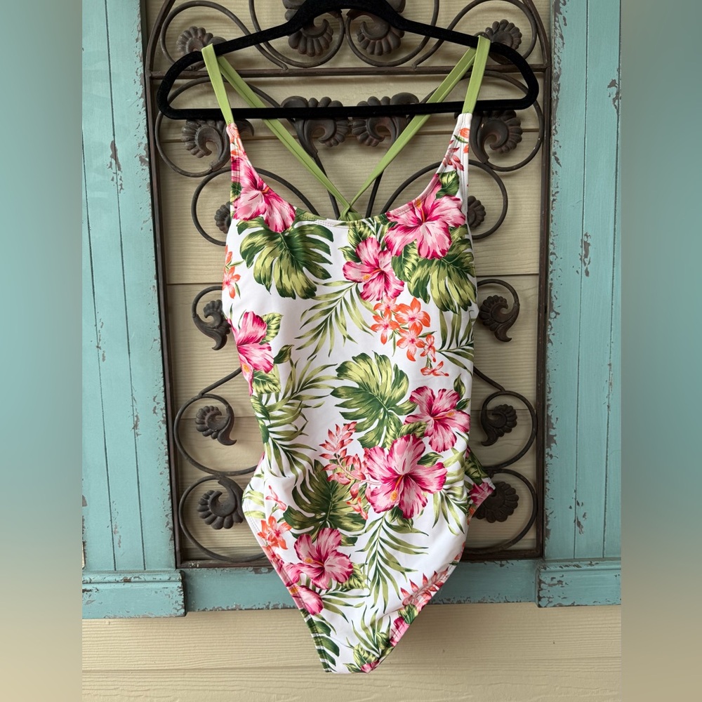 NWOT Hurley SZ L Pink and Green Tropical Flower One Piece Swimsuit Hibiscus